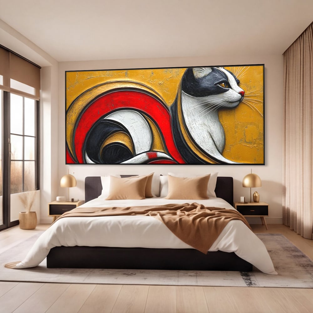 Tablou canvas cu tablou canvas cu pisica stilizata in profil, in rama de aluminiu negru, pe perete intr-un dormitor